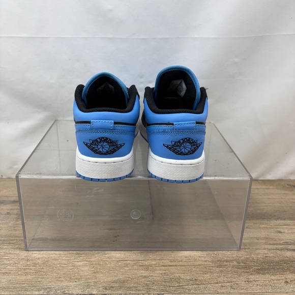 Nike Air Jordan 1 Low. Youth 4.5 Women’s 6  Color University Blue And Black. - Picture 6 of 10